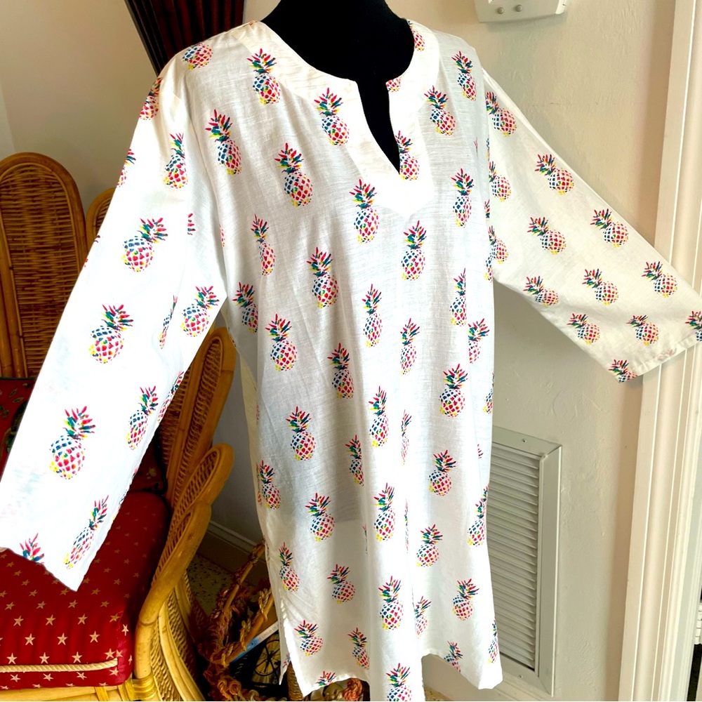 KiKiSol White Pineapple Print Tunic Top! NEW! Lightweight Cotton! 3/4 Sleeve. XL